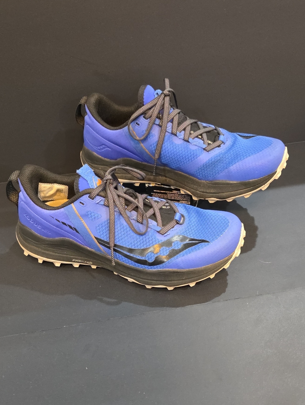 Saucony Exodus Ultra 2 Women’s Blue and Black Trail Running Shoes Size 8.5
